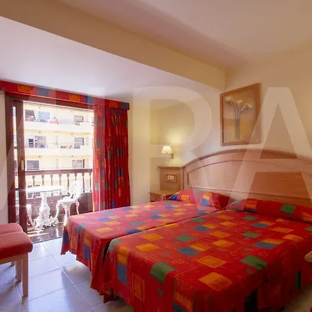 Park Plaza 2*