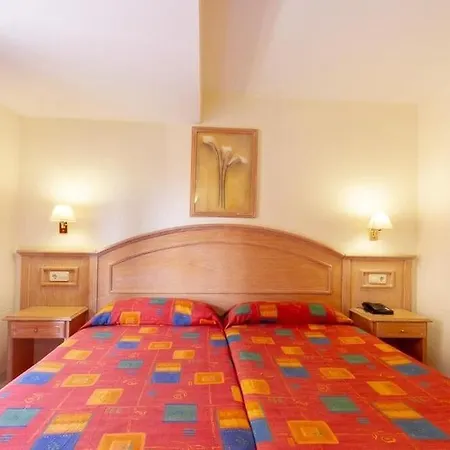 Hotel Park Plaza 2*