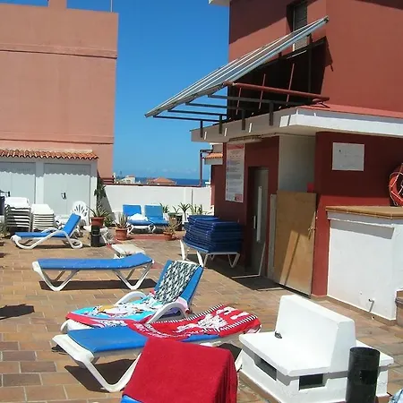 Park Plaza Hotel 2*