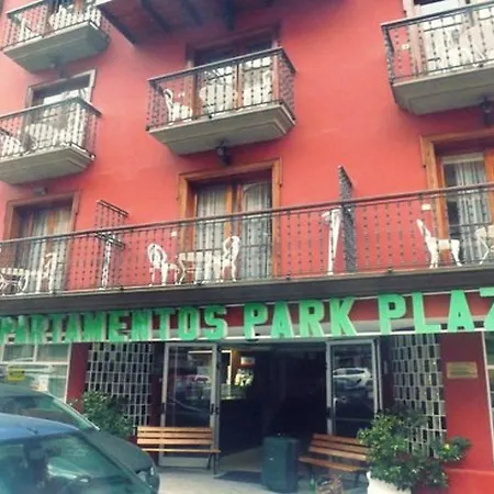 Park Plaza 2*