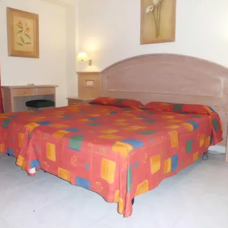 Hotel Park Plaza 2*