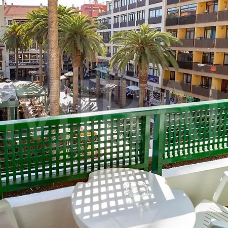 Park Plaza 2*